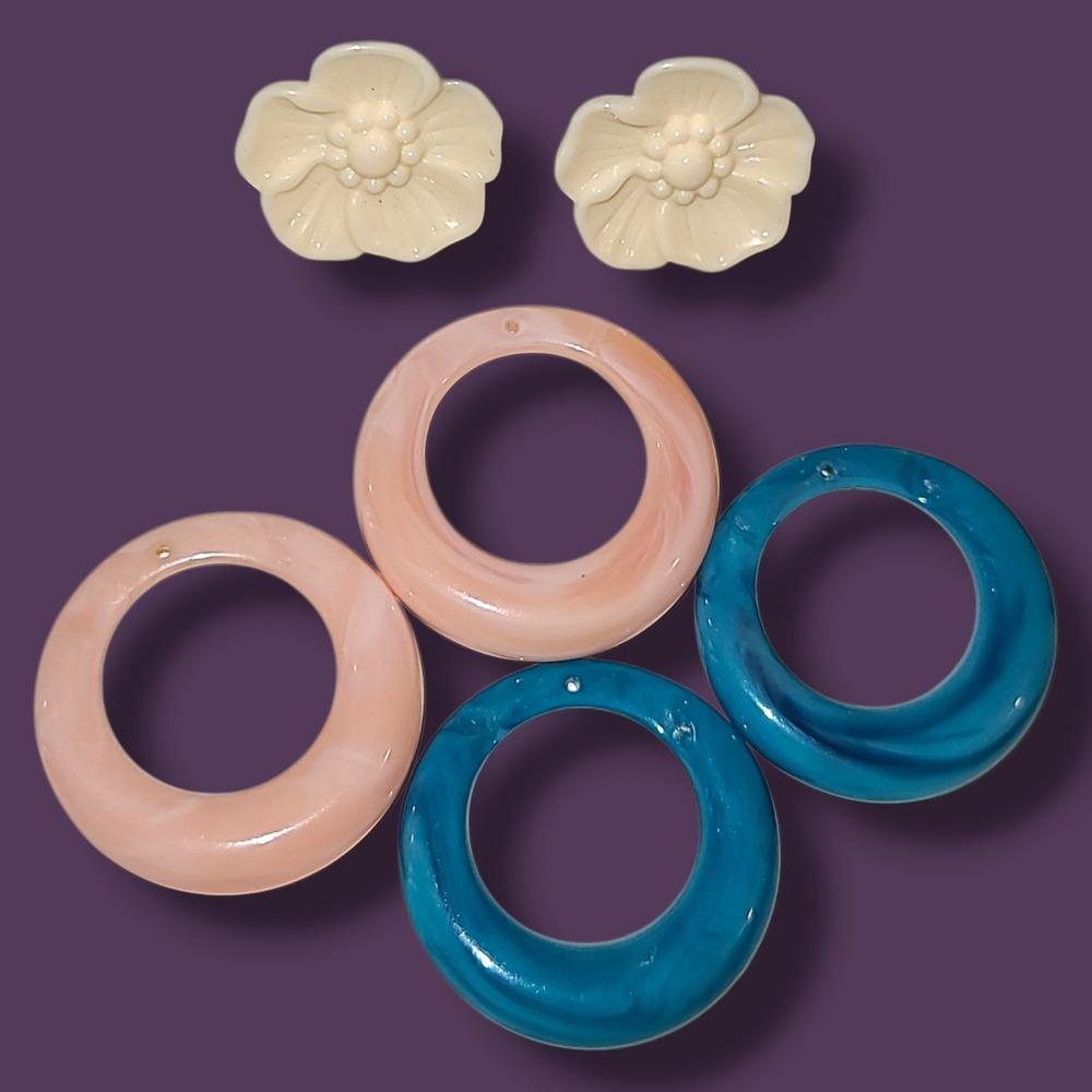 Vintage 80s Avon Convertible Post Earrings Blue/Pink Rings Cream Flower‎ Acrylic
